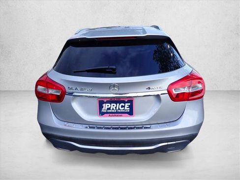 Used 2018 Mercedes-Benz GLA 250 4MATIC image 3
