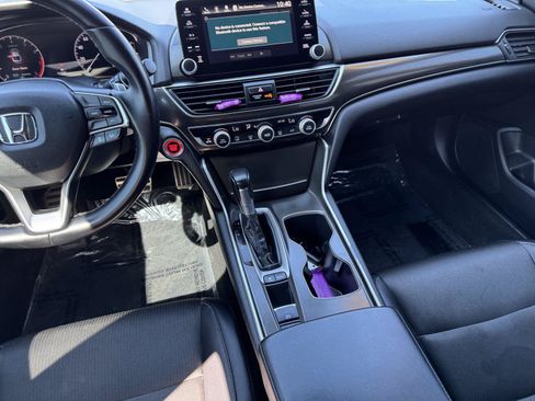 Used 2018 Honda Accord Sport image 39