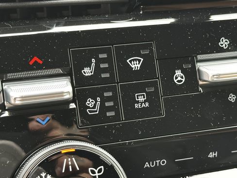 New 2026 Nissan Armada Platinum Reserve image 38