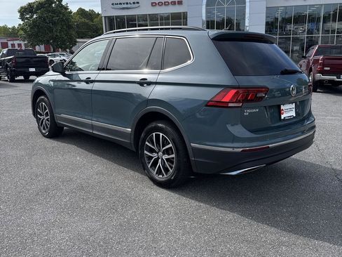 Used 2020 Volkswagen Tiguan SE w/ Panoramic Sunroof Package AWD/4WD image 6