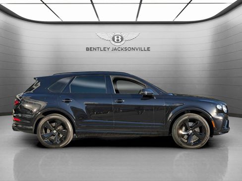Certified 2024 Bentley Bentayga image 5