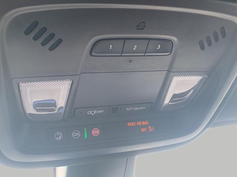 Certified 2023 Chevrolet Traverse LT w/ LPO, Floor Liner Package AWD/4WD image 20