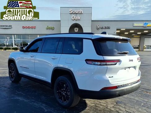 New 2025 Jeep Grand Cherokee L Altitude AWD/4WD image 4
