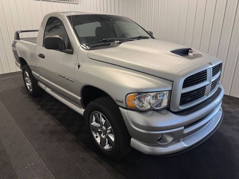 Used 2005 Dodge Ram 1500 Truck SLT w/ Daytona Edition Group AWD/4WD image 2