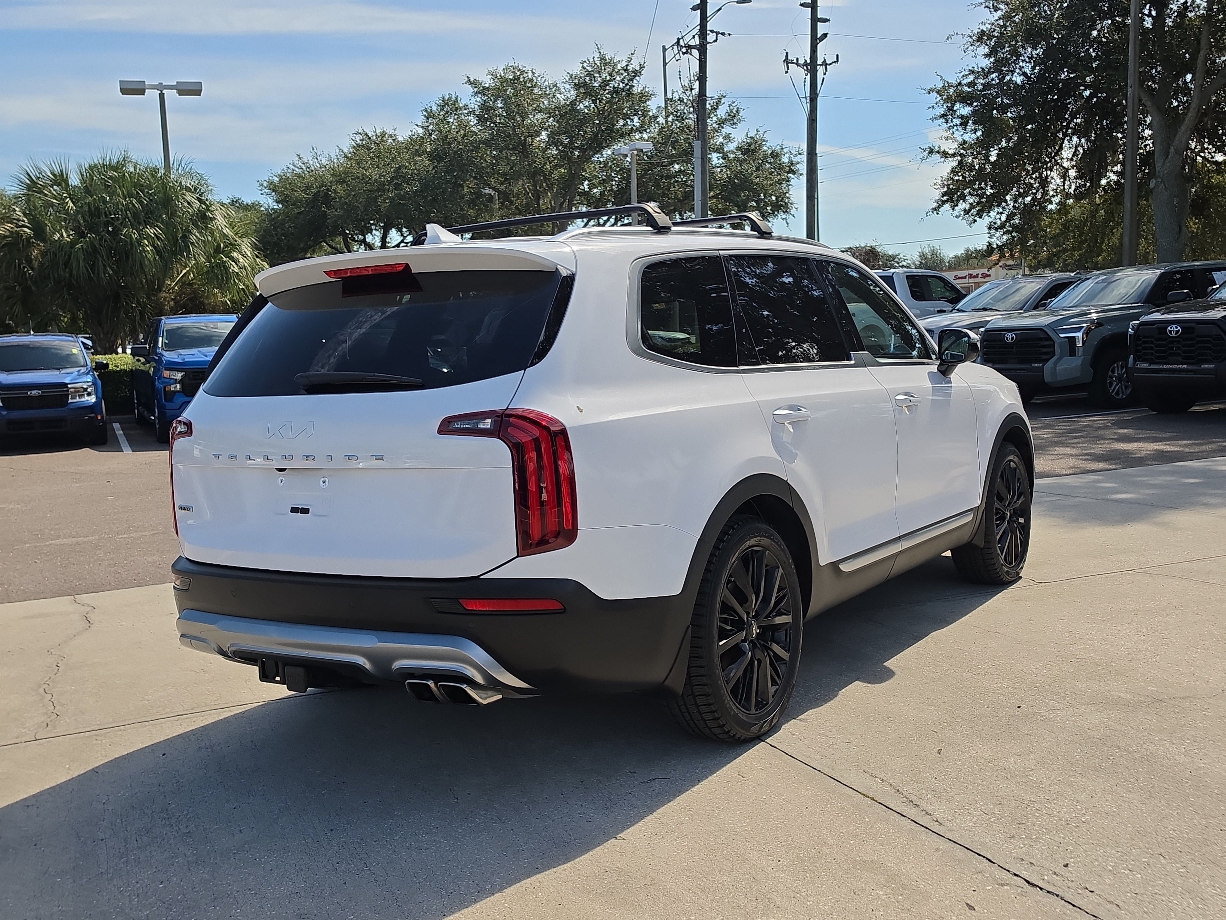 Certified 2022 Kia Telluride SX w/ SX Prestige Package AWD/4WD image 8