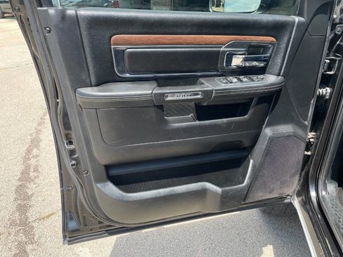 Used 2018 RAM 3500 Laramie image 17