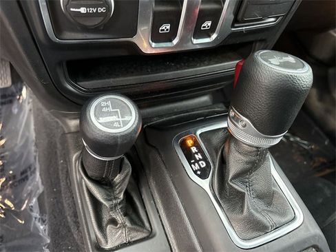 Used 2021 Jeep Wrangler Islander image 20