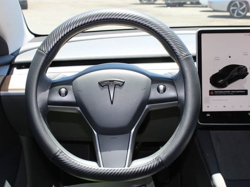 Used 2022 Tesla Model 3 Long Range AWD/4WD image 19