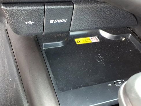 Used 2023 Toyota Camry XSE image 8