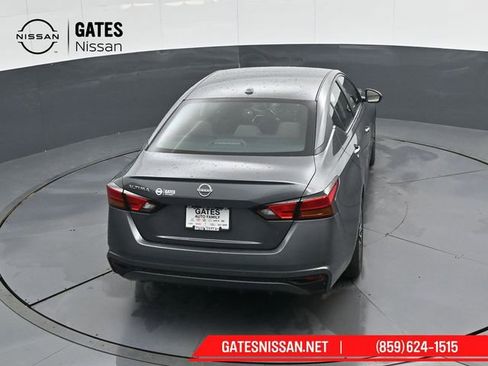 Used 2025 Nissan Altima 2.5 SV image 41