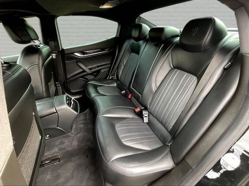 Used 2021 Maserati Ghibli RWD image 22