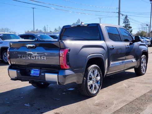 Used 2025 Toyota Tundra Capstone AWD/4WD image 5