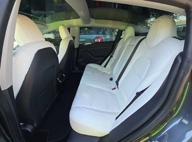 Used 2022 Tesla Model 3 Performance AWD/4WD image 6
