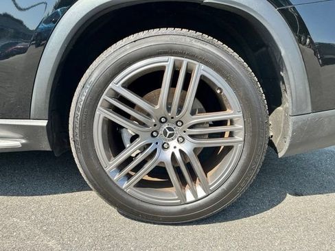 Used 2022 Mercedes-Benz GLS 450 4MATIC image 14