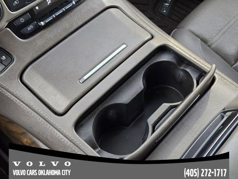 Used 2020 GMC Yukon XL Denali w/ Denali Premium Package image 21