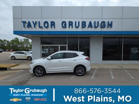 Certified 2022 Buick Encore GX Essence w/ Sport Touring Package FWD image 1