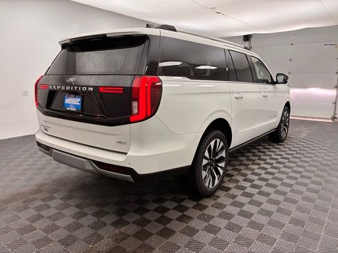 New 2025 Ford Expedition Max Platinum w/ Driver's Package image 10