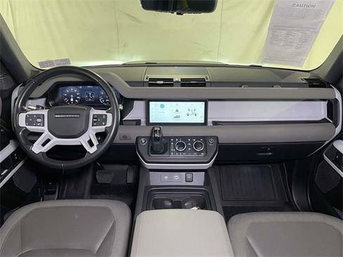 Used 2020 Land Rover Defender 110 First Edition image 23