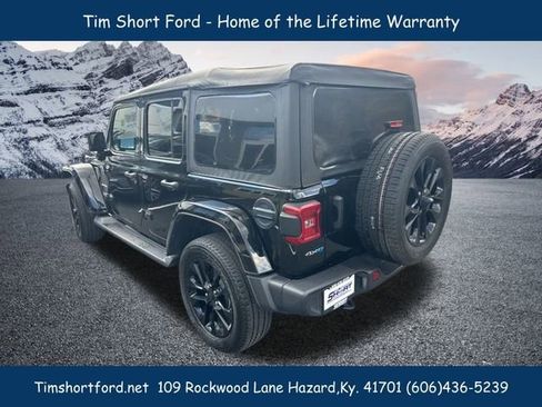 Used 2021 Jeep Wrangler Unlimited Sahara w/ Cold Weather Group image 6