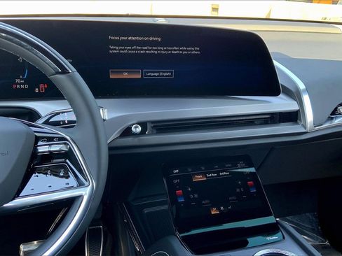 New 2026 Cadillac Vistiq Sport image 8