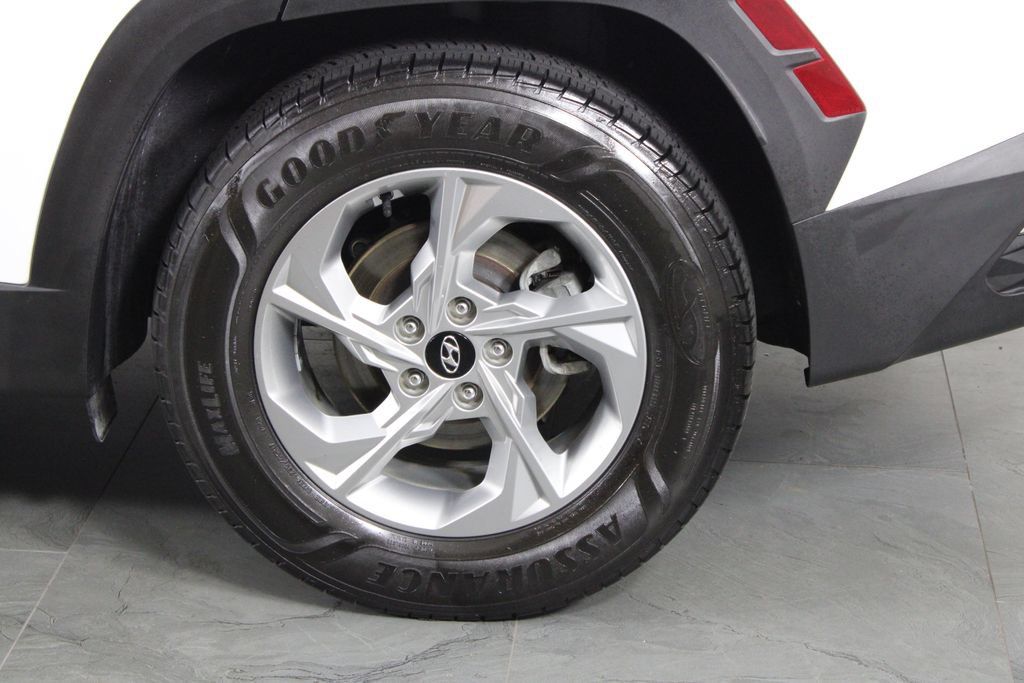 Certified 2022 Hyundai Tucson SE FWD image 15