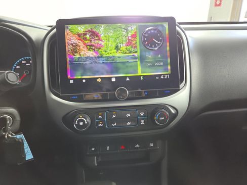 Used 2016 Chevrolet Colorado LT w/ Midnight Edition AWD/4WD image 33