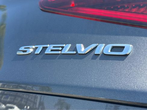 Used 2023 Alfa Romeo Stelvio Sprint RWD image 39