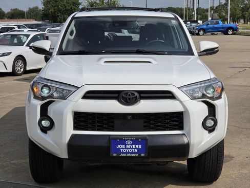 Used 2023 Toyota 4Runner TRD Off-Road Premium w/ Off Road Premium Plus Package AWD/4WD image 3