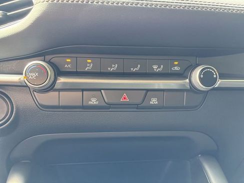Certified 2025 MAZDA MAZDA3 s FWD image 19