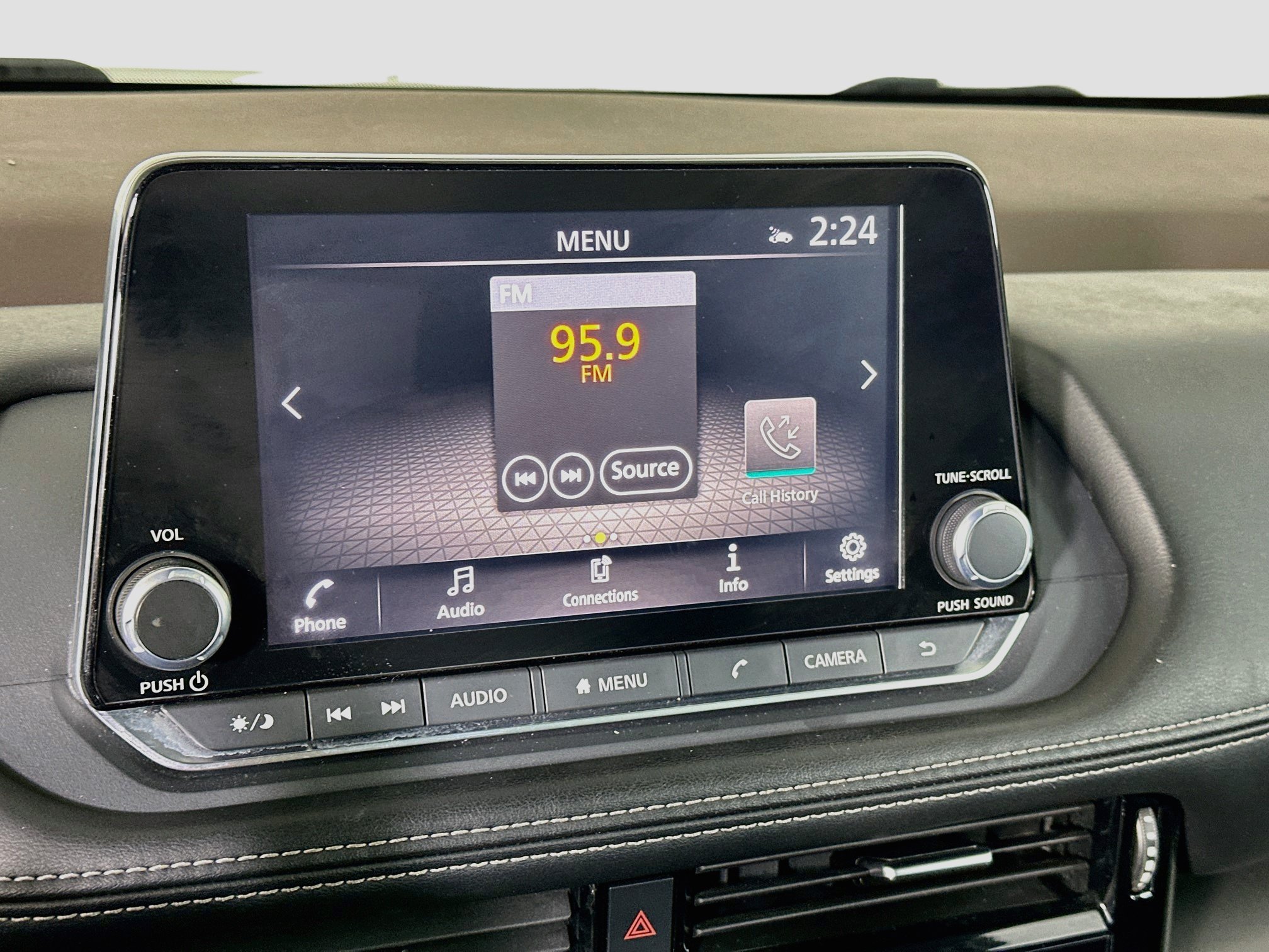 Used 2021 Nissan Rogue SV FWD image 21