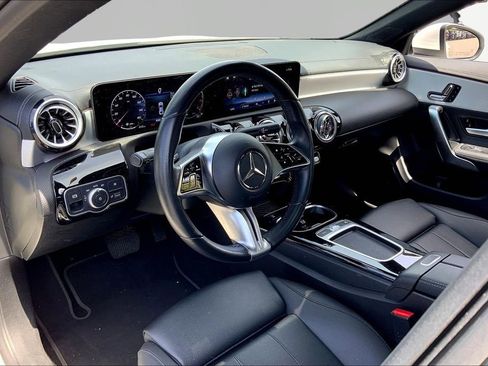 Used 2025 Mercedes-Benz CLA 250 4MATIC image 12