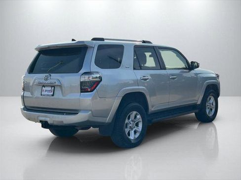 Certified 2022 Toyota 4Runner SR5 Premium AWD/4WD image 5