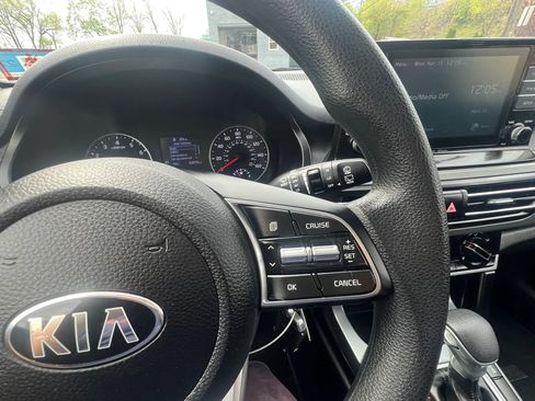 Used 2021 Kia Seltos LX AWD/4WD image 21