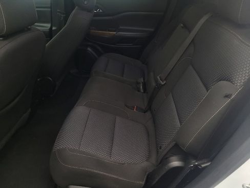 Used 2020 GMC Acadia SLE image 18