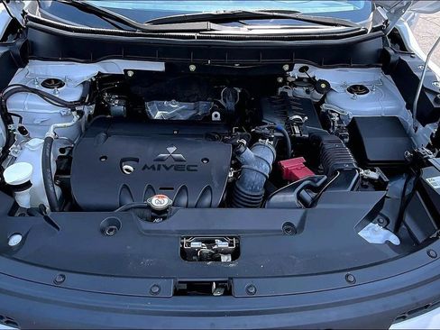 Used 2024 Mitsubishi Outlander Sport AWD image 30