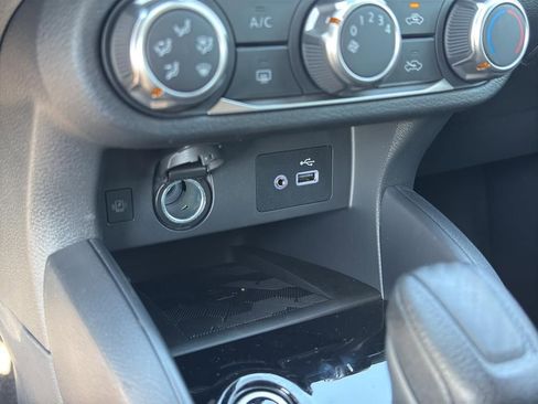 New 2025 Nissan Versa SV image 26