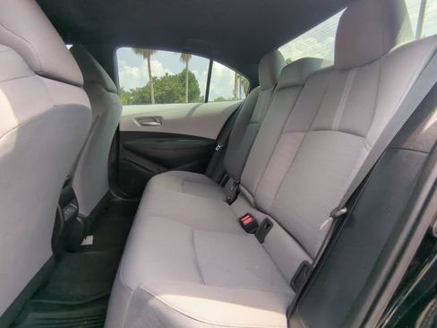 Used 2025 Toyota Corolla SE FWD image 14