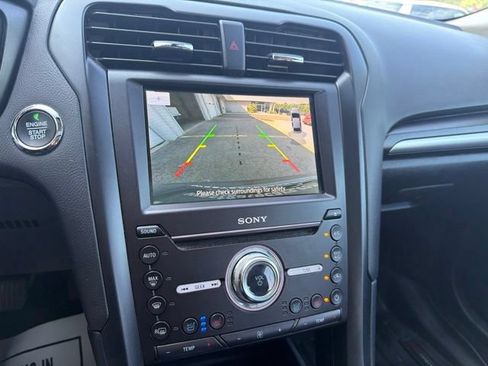 Used 2020 Ford Fusion Titanium AWD/4WD image 32