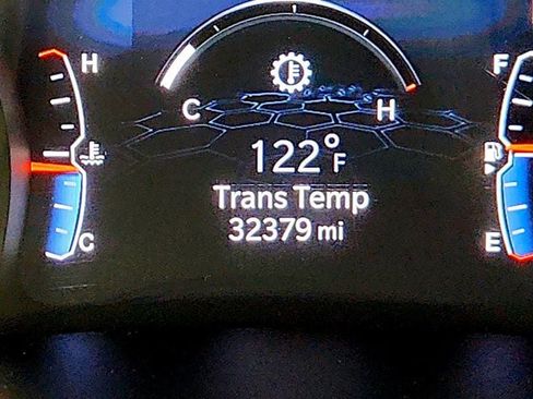Used 2023 Jeep Compass Latitude w/ Sun and Sound Group AWD/4WD image 17