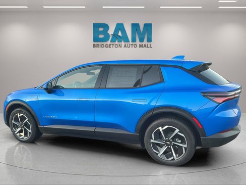 New 2026 Chevrolet Equinox EV LT image 6