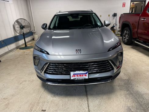 Certified 2025 Buick Envision Preferred image 2