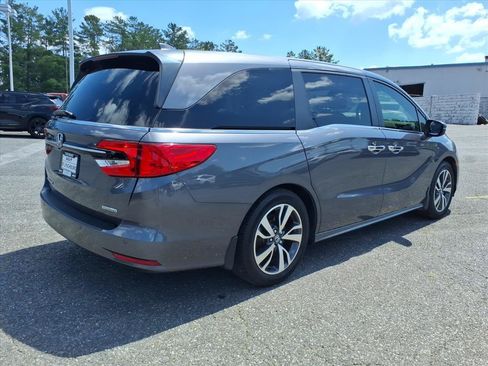 Used 2023 Honda Odyssey Touring image 4
