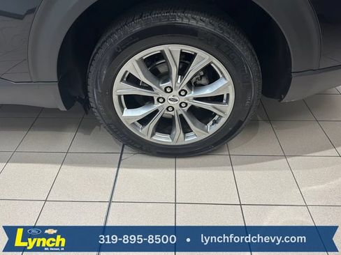 Certified 2024 Ford Explorer XLT w/ Equipment Group 202A AWD/4WD image 33