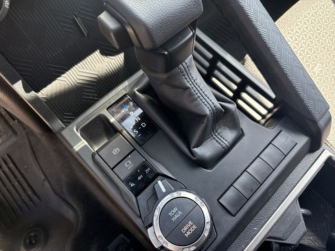 Used 2025 Toyota 4Runner SR5 image 24