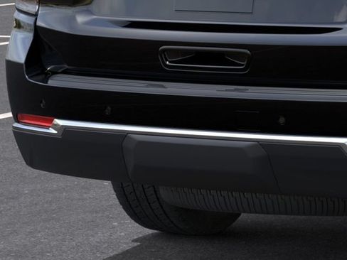 New 2026 Chevrolet Suburban LS AWD/4WD image 14