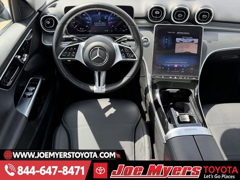 Used 2025 Mercedes-Benz C 300 Sedan image 13