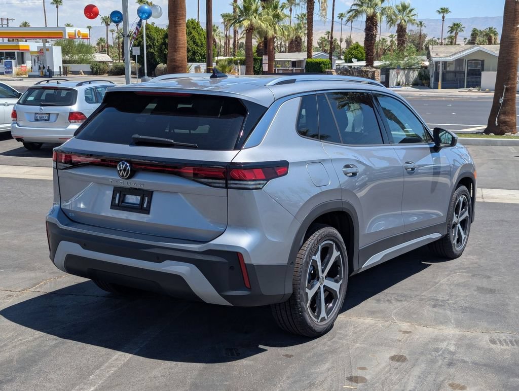 Certified 2025 Volkswagen Tiguan S FWD image 3