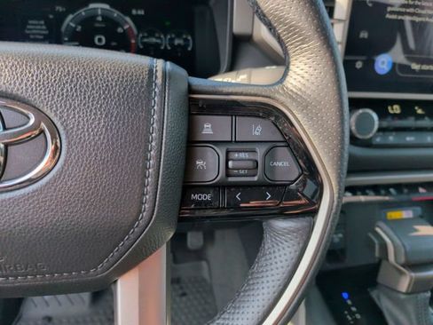 Used 2024 Toyota Tundra Limited AWD/4WD image 15