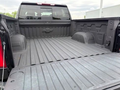 Used 2024 Chevrolet Silverado 1500 LT Trail Boss w/ Convenience Package II AWD/4WD image 11