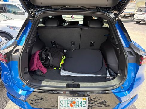 Used 2026 Chevrolet Equinox EV RS FWD image 13